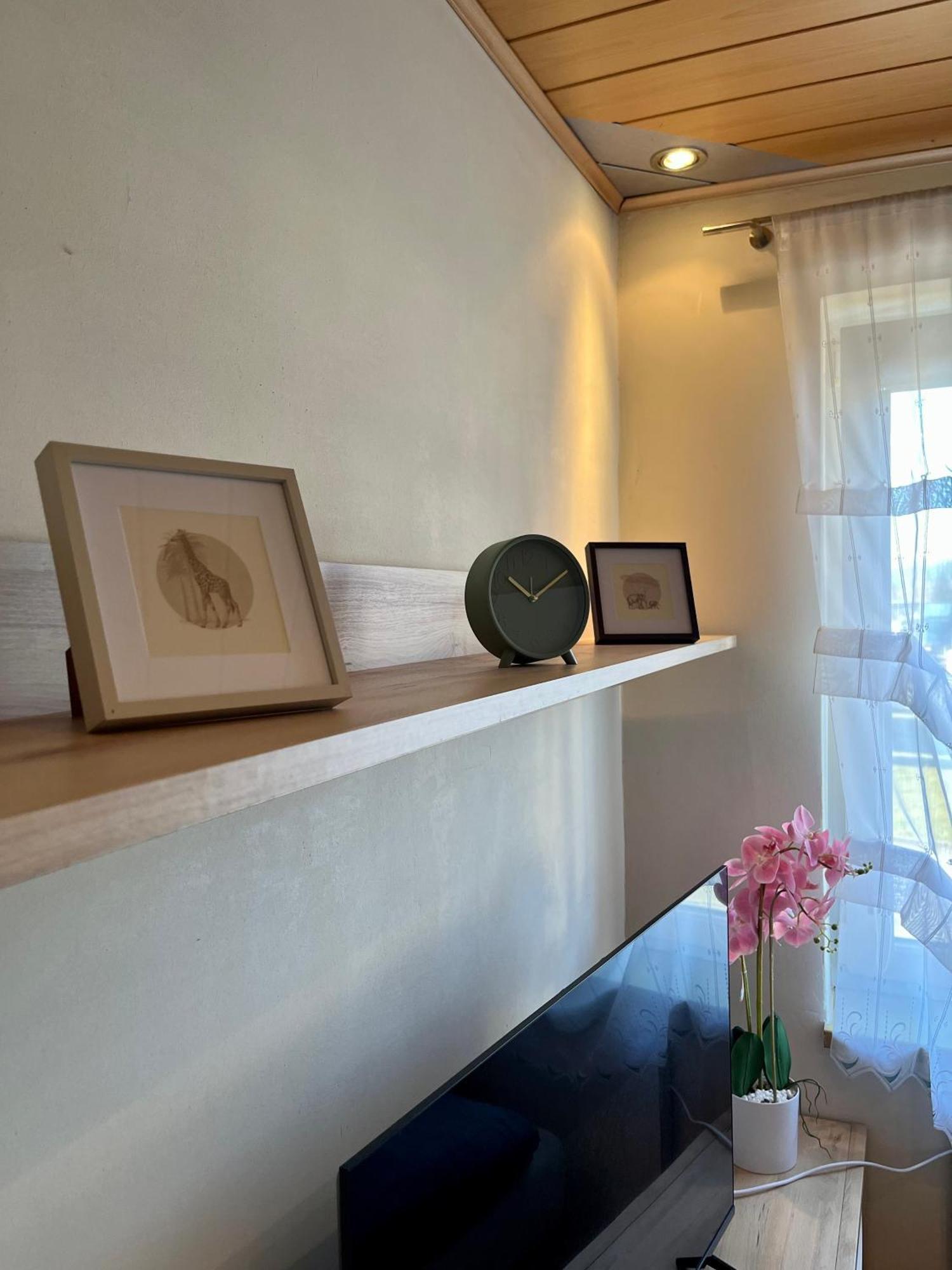 Gemuetliche Wohnung/ Cozy Apartment Niklasdorf Buitenkant foto