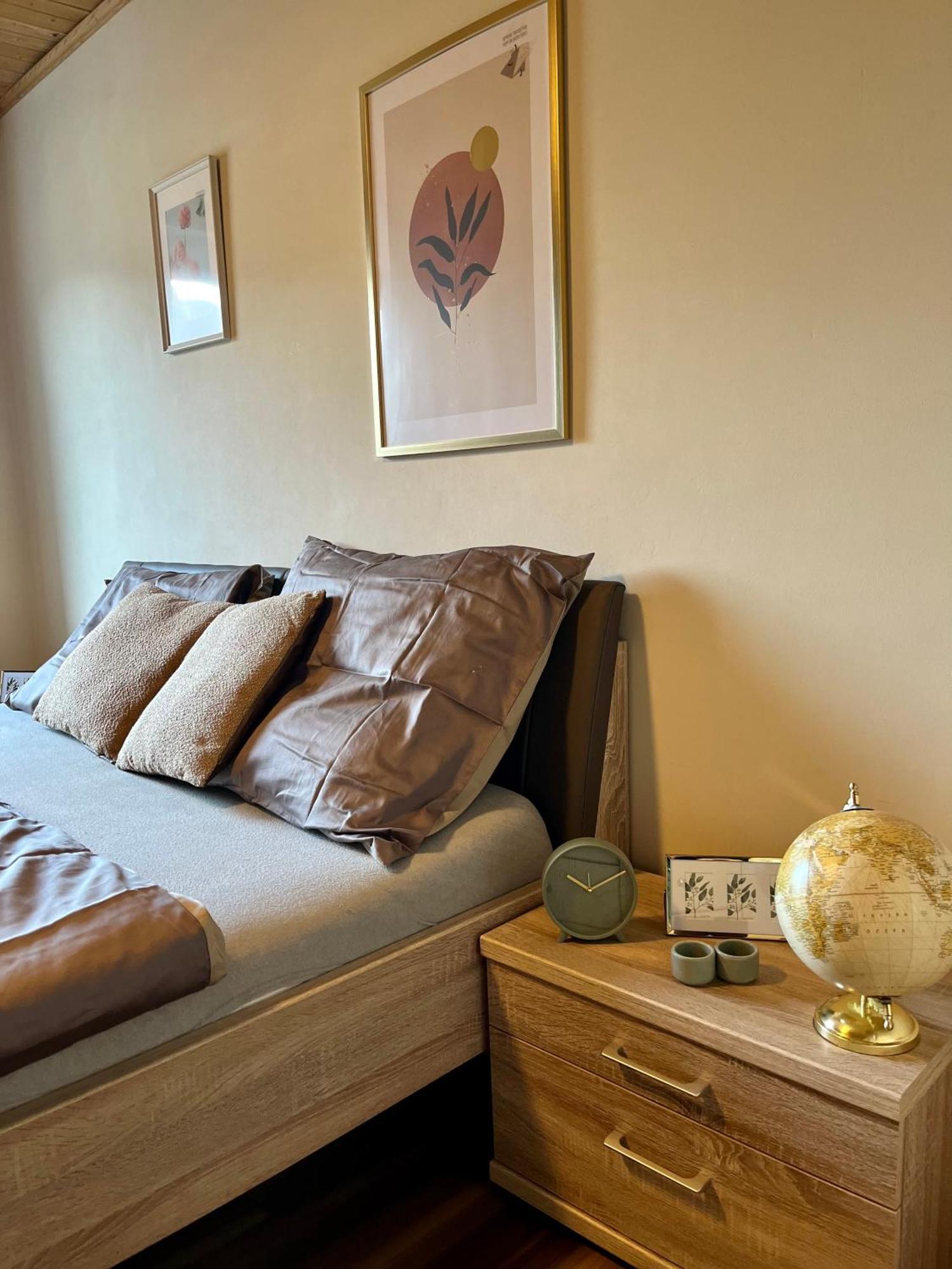 Gemuetliche Wohnung/ Cozy Apartment Niklasdorf Buitenkant foto